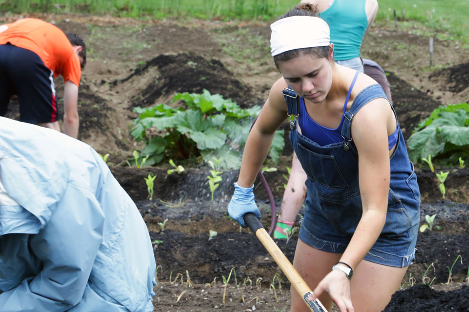 students-gardening